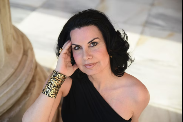 Alkistis Agio, international keynote speaker and author